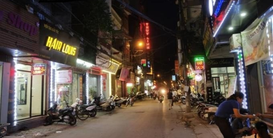 BÁN NHÀ MẶT PHỐ PHÁO ĐÀI LÁNG KINH DOANH ĐỈNH