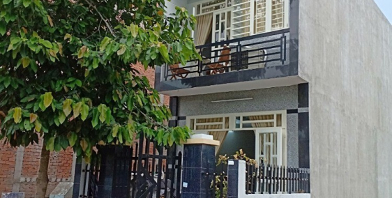 CẦN TIỀN CHỮA BỆNH BÁN CĂN NHÀ 2 LẦU 60M2, SHR KHU DÂN CƯ, TIỆN ÍCH HIỆN HỮU