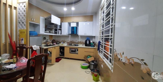 8,1tỷ phố Bạch Đằng 50mx5tầng,MT3.9m,hai thoáng,KD,Ôtô tránh