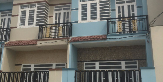 Nhà 1 trệt 1 lầu gần KCN Nhị Xuân 710 triệu