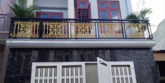 Cần bán gấp căn  nhà mặt tiền khu phôs ngân hàng Calmette QUẬN 1