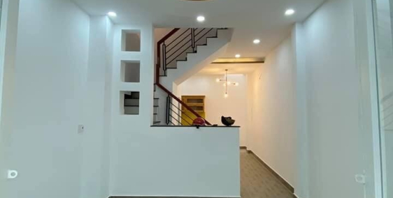 Bán gấp nhà Trần Hưng Đạo Q.1 - 48m2 mặt tiền 4 mét - chỉ 4.8 tỷ