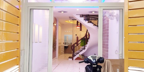 Bán nhà hẻm ô tô Dương Bá Trạc Phường 1 Quận 8 + Diện tích: 3.8 x 14.8m