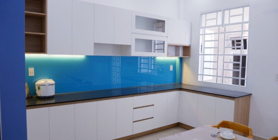 Bán gấp căn nhà 1 trệt 1 lầu, gần chợ Tân Phước Khánh, Bình Dương, giá cực tốt