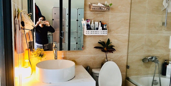 Bán gấp đất tặng nhà MP Võng Thị 90m2, MT: 9m, kinh doanh