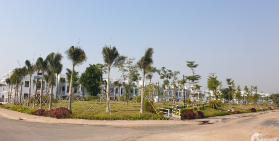 Bán nhà 1 trệt 2 lầu giá rẻ, sổ hồng riêng, thổ cư phường phước tân BH.