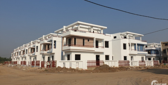 Bán nhà ngã 3 Trà Cổ, mặt tiền quốc lộ 1A giá rẻ ngân hàng hỗ trợ 60%.