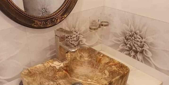 Chính chủ cần bán nhanh căn nhà 4 tầng1(tum), vừa ở, vừa kinh doanh tại Đông Ngạ