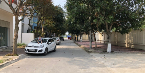 Chính chủ cần bán đất mặt đường kinh doanh Nguyễn xuân ôn, tp Vinh 200m2