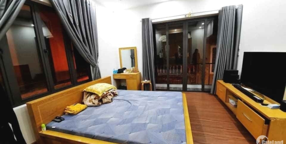 Bán nhà Nguyễn Chí Thanh, Ba Đình 35m2 Ôtô đỗ Cửa, nhà Cực đẹp, gần Ngay phố >4đ