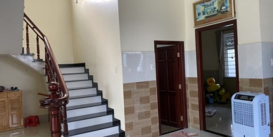 Cần bán gấp biệt thự phố, mặt tiền đường 40 m. Khu dân cư cao cấp