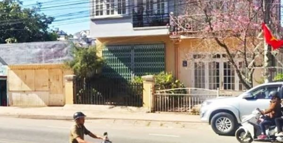 Nhà mặt tiền đường kinh doanh buôn bán, mở văn phòng, để ở