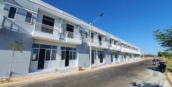 NHÀ 1 TRỆT 1 LẦU 2 - ĐƯỜNG NHỰA 14M, ĐIỆN NƯỚC TẬN NHÀ