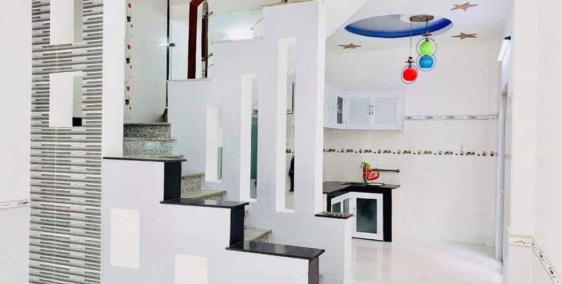 Nhà Lý Thái Tổ, Quận 10. Xây kiên cố, thiết kế hiện đại. Giá 4 tỷ 600.