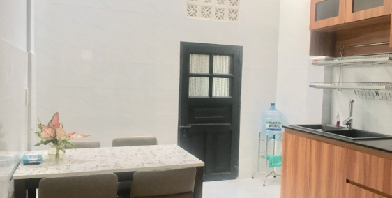 Bán nhà Lê Hồng Phong_Hẻm xe hơi_Đầy đủ nội thất_Giá 4,5 tỷ