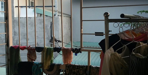 Nhà 1 trệt 1 lầu giá rẻ, kẹt tiền bán gấp