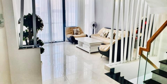 Cần bán gấp nhà Nguyễn Đình Chiểu, PN, HXH, nở hậu,4 tầng, mà chỉ 4,8 tỷ