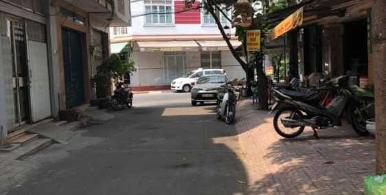 XE HƠI VÀO NHÀ Bạch đằng Sân bay dt 80m2, 4 lầu, 4WC