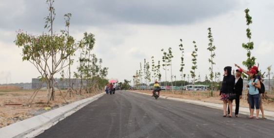 Cần bán gấp lô đất nhà phố mặt tiền đường nhà nước