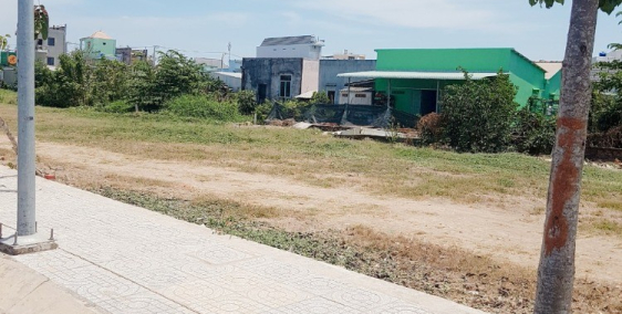 Bán Lô đất sau chợ Bình Chánh đối diện Ủy Ban xã Long Thượng, Cần Giuộc