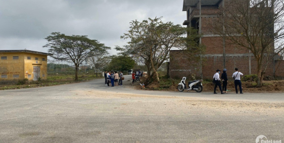 Bán đất nằm đối diện Quận ủy – Giá mới chỉ 12tr/m2 nhanh tay để book lô đẹp nhất