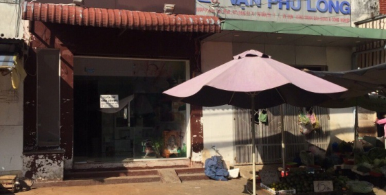 Bán đất xây căn hộ dịch vụ gần Chợ Phú Thuận