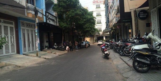 Tôi ra Bắc sinh sống bán lô đất còn trống anh chị mua tôi sang tên ngay Quận TĐ