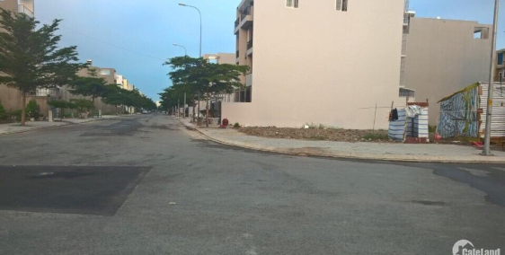 Tôi có lô đất hướng Đông 90m2 ngay ngã 3 Trị An cần ra gấp 499Triệu