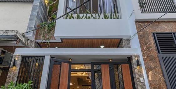 Cho thuê nhà 3 tầng MT đường Lương Thúc Kỳ, GỌI NGAY: 0905612522