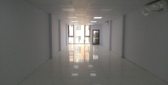 Cho thuê sàn văn phòng phố Hoàng Văn Thái  siêu rẻ diện tích 20m2, giá 4,6tr/th