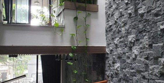 Cho thuê nhà 4 tầng 5PN rộng quận Ngũ Hành Sơn full nội thất