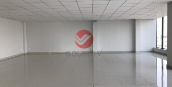 Văn phòng cho thuê quận 5, DT 270m2 văn phòng giá rẻ chỉ 10 usd/m2/tháng