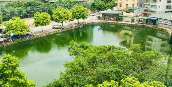 Cho thuê mặt bằng làm văn phòng, DT 80M2, có thang máy, View hồ thoáng và sáng.