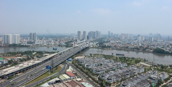 Bán căn hộ 2PN, 90m2, view sông, Vinhomes Central Park, giá 6.8 tỷ.
