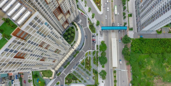 Chính chủ bán gấp căn hộ chung cư 107m2 HPC landmark 105 Tố Hữu full Nội Thất