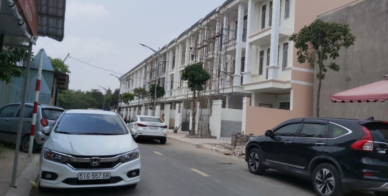 Bán nhà mặt tiền đường ĐÀO DUY TỪ