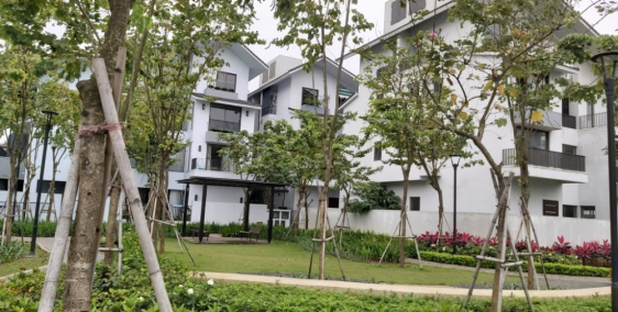 Tôi cần bán nhà ST5 Dahlia Home DT đất 90m2 vườn trước sau rộng thoáng, nhà xây