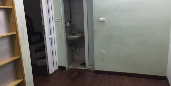 Trung tâm  BA ĐÌNH - ngay gần mặt phố ĐỘI CẤN - tầm tiền hiếm nhà bán