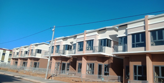 Bán Rẻ Dãy Nhà Phố Mặt tiền kinh doanh đang cho thuê 9tr/ tháng, Ms Luyến