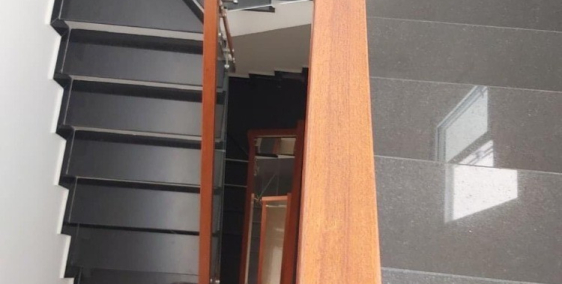 Bán đất nằm ngoài mặt tiền đường diện tích 80m2 giá 2tỷ