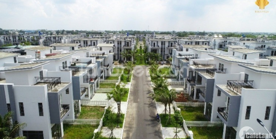 Còn duy nhất căn nhà phố giá rẽ nằm trong KĐT Bella Villa, Đức Hòa, Long An.