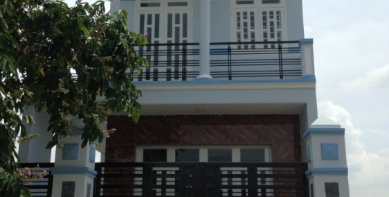 Nhà bình chánh, shr, 100m  1 lầu 3pn giá 900tr