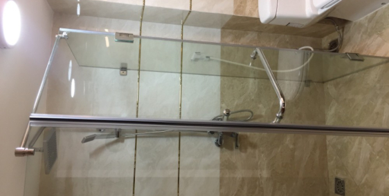 Nội thất cao cấp 180m/5 tầng mới ô tô vào nhà tiện kd