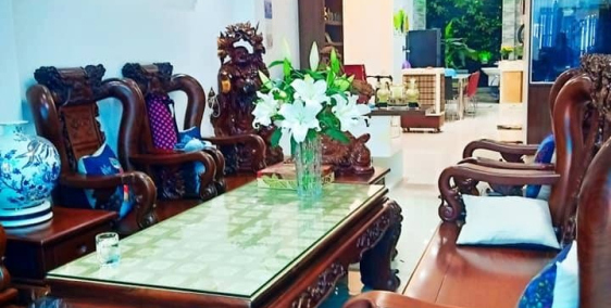 Nhà mặt tiền- DT rộng 100m2 - 4 tầng BTCT - Nội thất xịn- Đẳng cấp – 14.3 tỷ