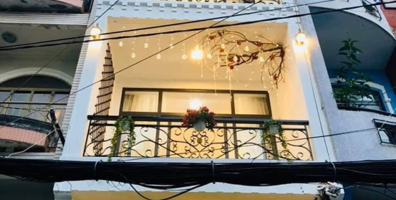 Mặt tiền khu cư xá Bắc Hải-Kinh doanh sầm uất - 5 tầng kiên cố - Đẹp lung linh.