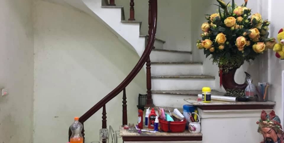 CẦN BÁN NHÀ Đường Khâm Thiên 5 tầng 1 Tỷ 650 Triệu  LH:0866670507