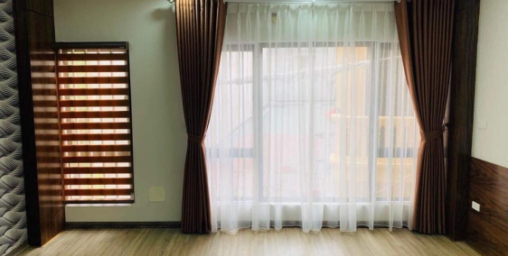 Bán gấp nhà ngõ 62 Trần Quý Cáp giá 2.9 tỷ, 38mx4 tầng, oto cách 10m