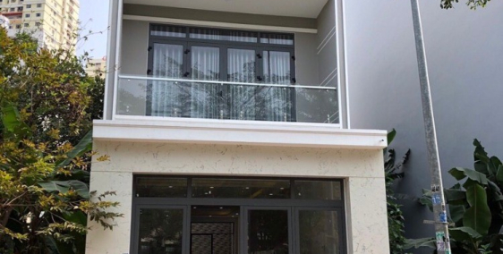 Bán Nhà Đẹp KDC Phú Mỹ, Q7, 5x18, 3lau, giá kịch sàn 12ty5 đường 20m