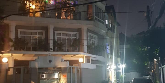 Biệt phủ siêu sang 5 tầng ngay TÂN SƠN NHẤT rộng 90m2. Giá 13.3 tỷ.