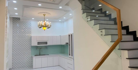 Xuất Cảnh bán mặt tiền hẻm 17 Đường 22,Linh Đông 4.3x13, trệt 3 lầu, HXH